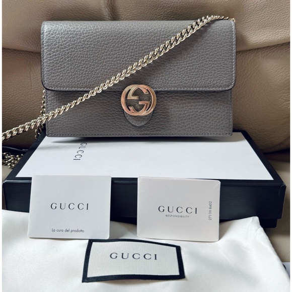 Gucci Handbags - Authentic Gucci Interlocking Dollar Gray Leather Chain Crossbody Clutch Bag